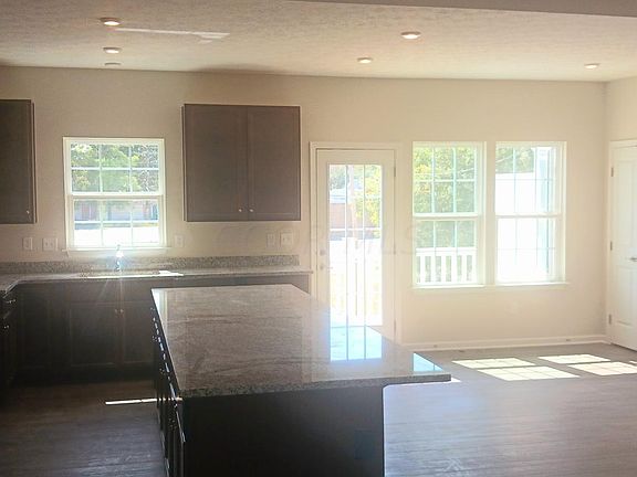 2nd image of 6899 Henley Dr