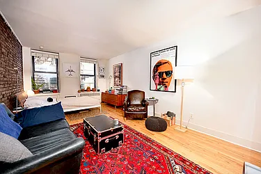 Rented by Urbane Brokerage