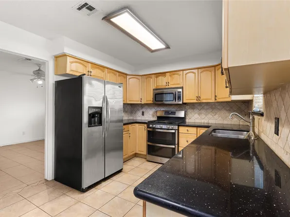 1818 New Orleans St, Deer Park, TX 77536