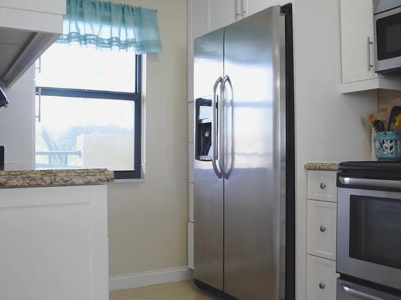 4th image of 7380 S Ocean Dr APT 319A