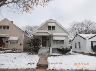 3562 S 20th St, Milwaukee, WI 53221