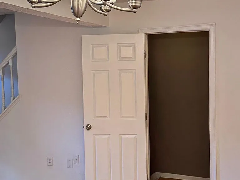 1238 Michigan Ave — Photo 13