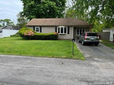 5 Brian Avenue, Holtsville, NY, 11742