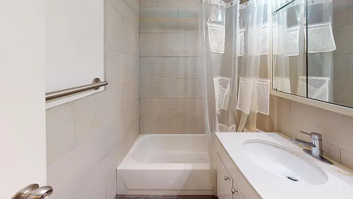 Rented by Charie Properties LLC | media 37