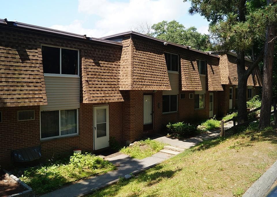 2nd image of 236 18th St APT 22