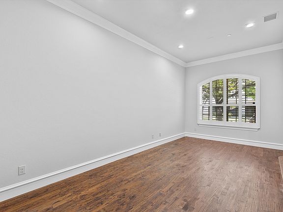 5th image of 5762 Baltic Blvd