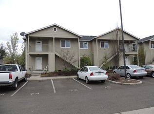 3161 Juniper Rdg APT 2, Medford, OR 97504