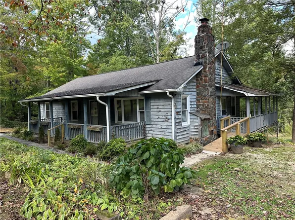 281 Dellwood Rd, Mountain Rest, SC 29664