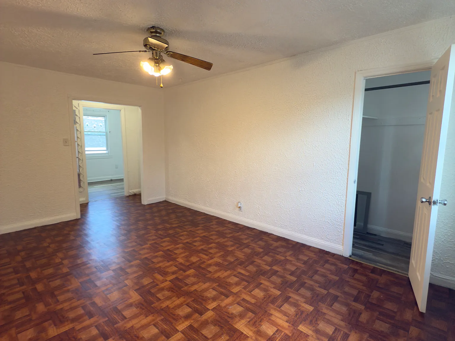 2 bed, $2,350 — Photo 3