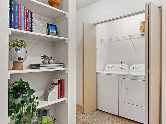 In-Unit Washer and Dryer