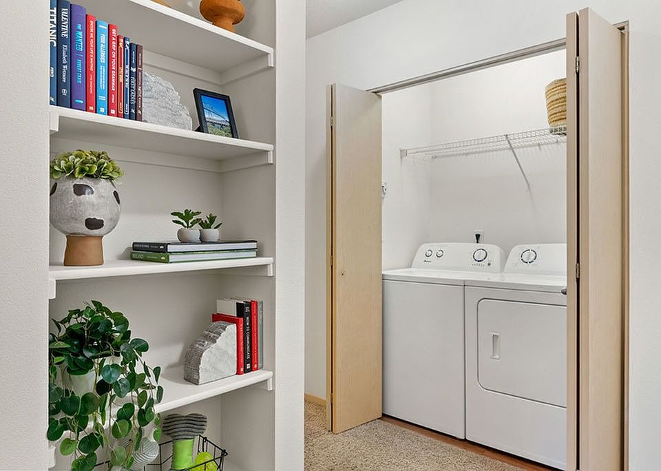 In-Unit Washer and Dryer