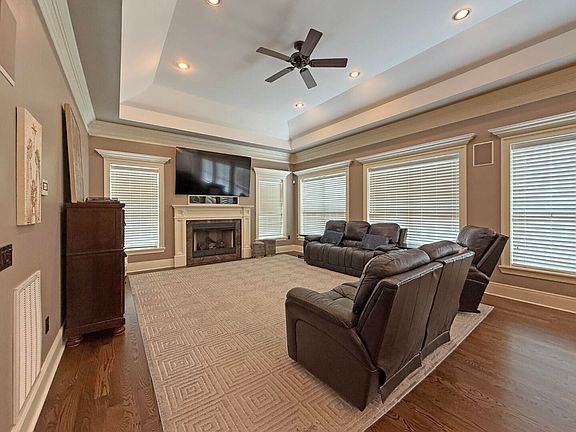 5th image of 121 Eagle Ridge Rd