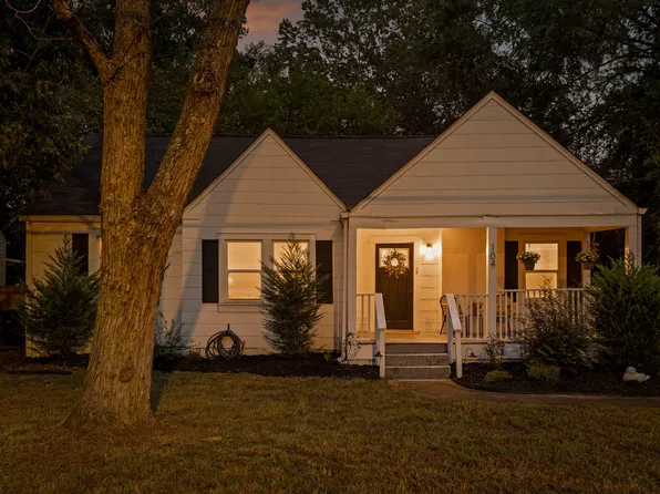104 N Moore Rd, Chattanooga, TN 37411