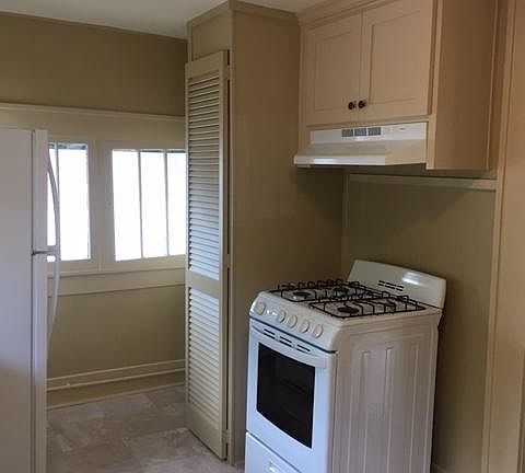 2nd image of 713 Beechwood St APT 3