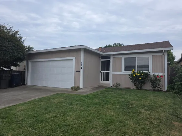 835 Cynthia Dr, Watsonville, CA 95076