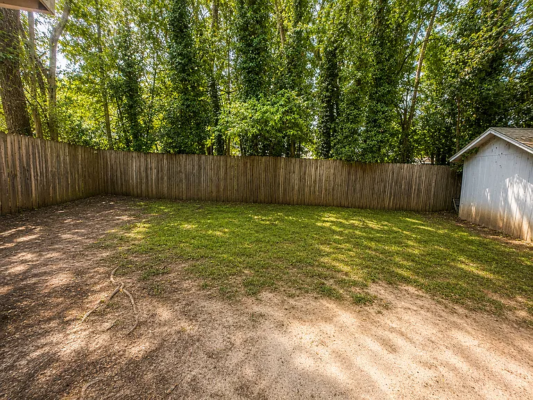 233 Conrad Cir — Photo 17