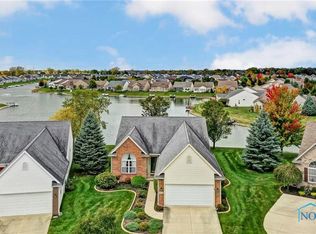 7235 Compass Point Ct, Maumee, OH 43537
