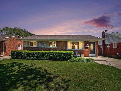 29808 Maplegrove St, Saint Clair Shores, MI, 48082