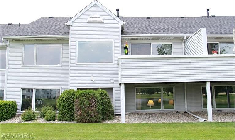 2nd image of 1175 Fairfield Dr