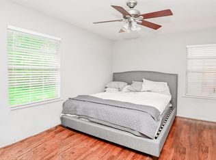 6618 Schiller St, Houston, TX 77055