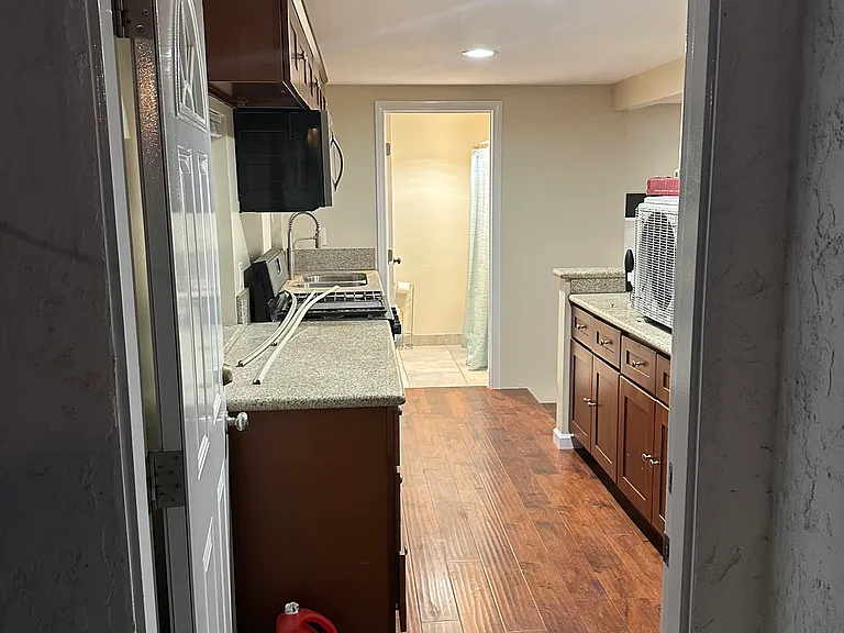 3933 Marine View Ave #A — Photo 5