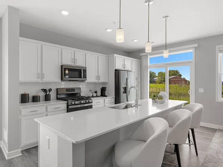 Bentley Village — Photo 10