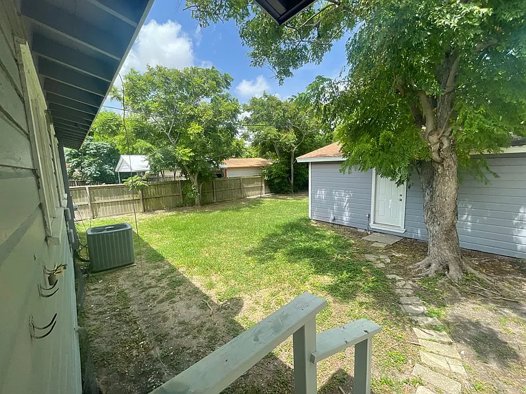 4501 Moravian Dr — Photo 17