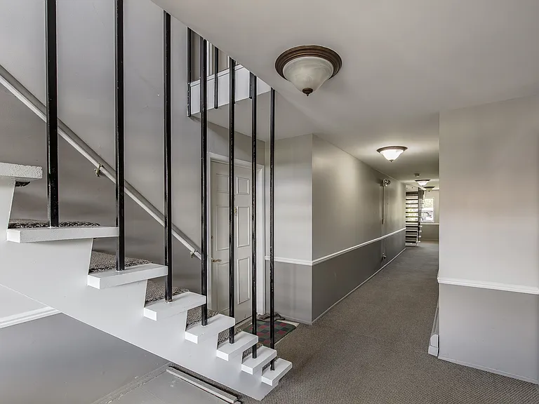 4103 Benjamin Ave #7 — Photo 13