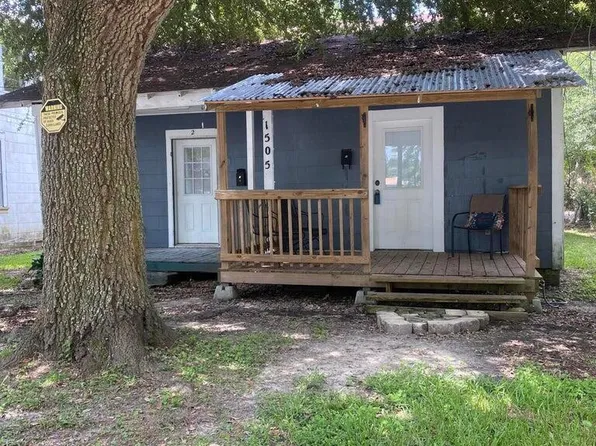 1505 Roosevelt St, Pascagoula, MS 39567