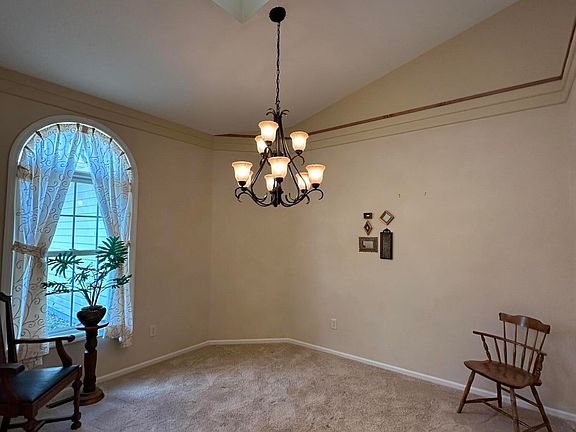 3rd image of 104 Deaconess Ct