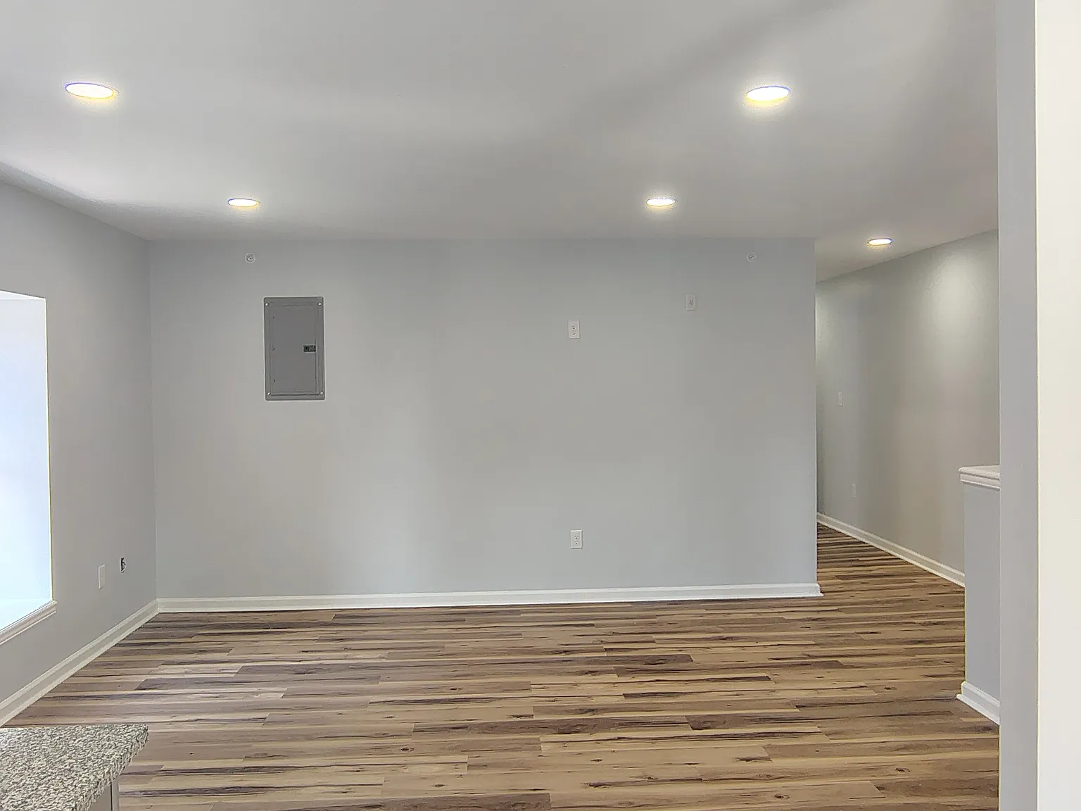 1 bed, $1,200 — Photo 4