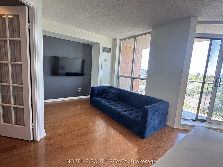 1150 Parkwest Pl #1002 — Photo 4