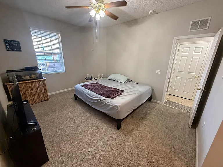 3421 Home Town Ln — Photo 9