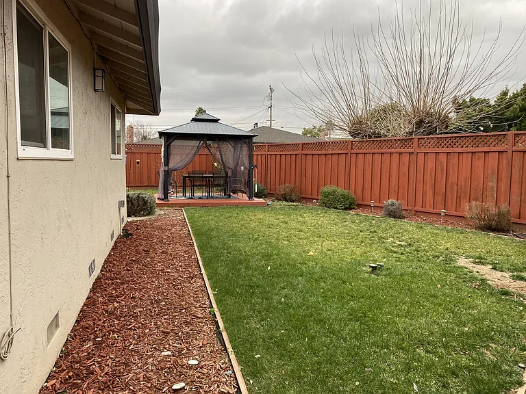 4241 Stanley Ave — Photo 25