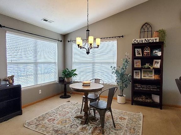5th image of 943 Buckingham Dr #943A