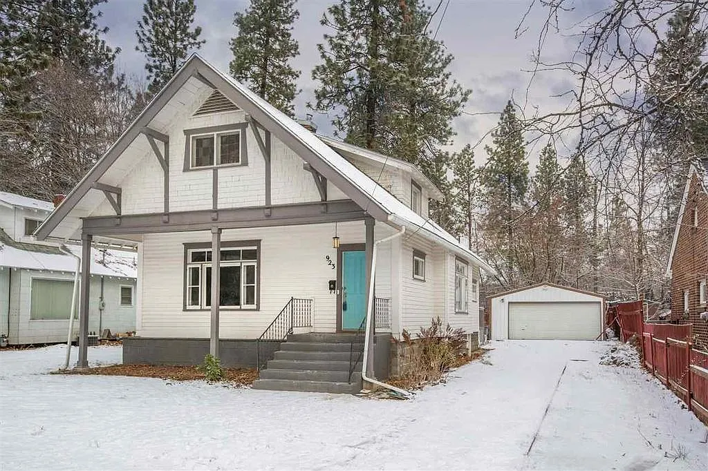 4 bed, 2512 sqft, $2,900 — Photo 3