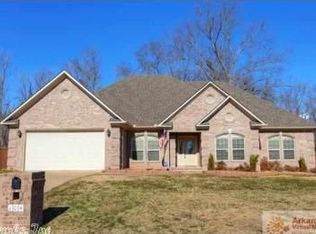 104 Nixon Ln, Austin, AR 72007