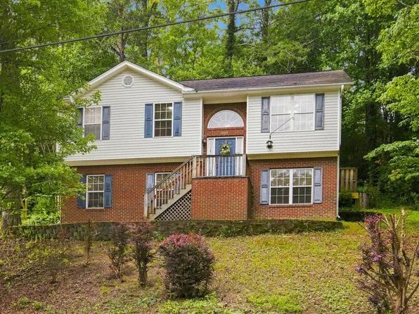 1024 Lower Mill Rd, Hixson, TN 37343