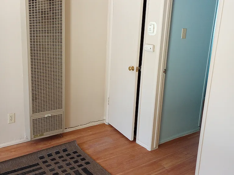 39 Williams St #C — Photo 6