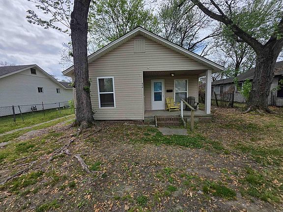 2nd image of 804 W 37th St