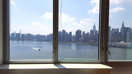 Rented by Space Marketing Shop