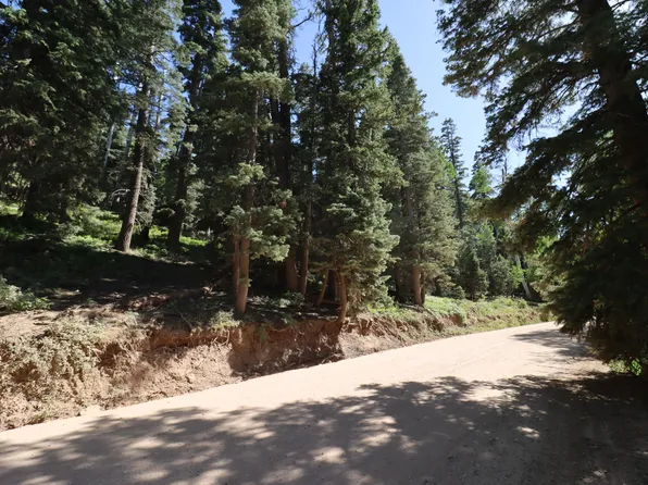 6410 W North Fork Rd, Alton, UT 84710
