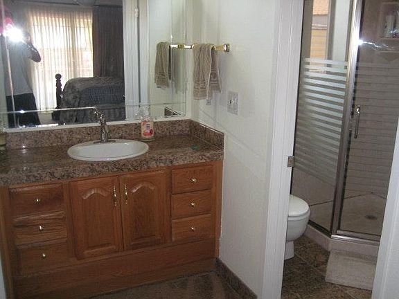 5th image of 1594 Stubbins Way