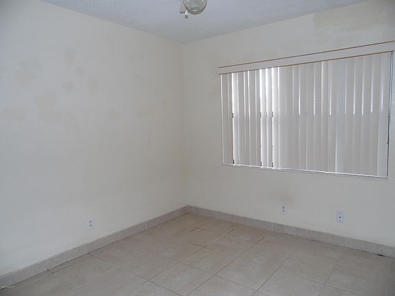 5th image of 928 Beaverdale Ln