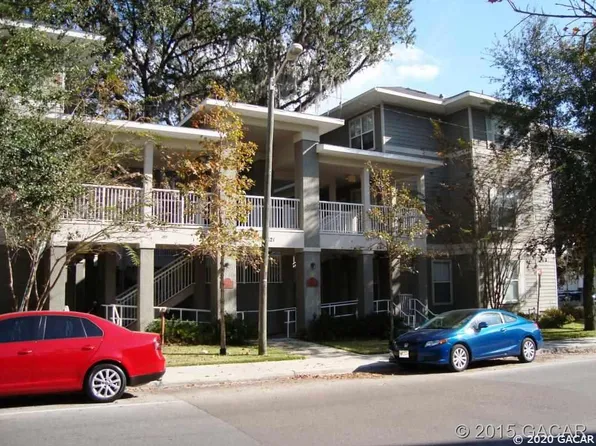 621 SW 10th St APT 209, Gainesville, FL 32601