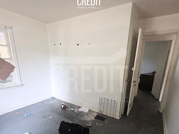 2nd image of 244 W Garfield Ave
