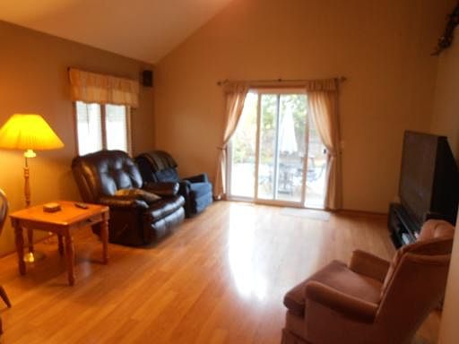 3rd image of 508 Flanagan Dr Unit A