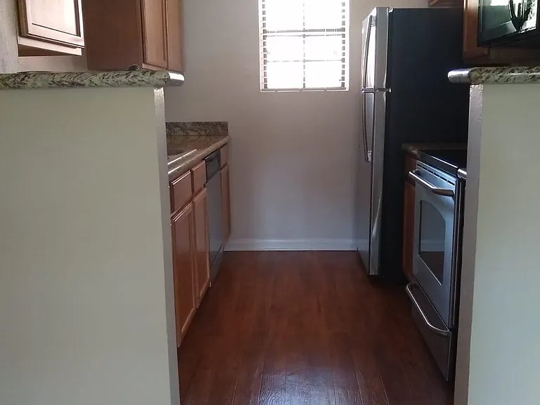 12095 Alta Carmel Ct #6 — Photo 10