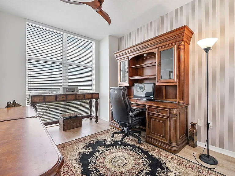 625 Casa Loma Blvd #1608 — Photo 30