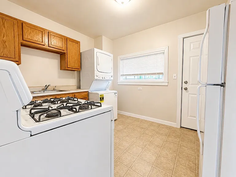 274 Chenango St #4 — Photo 14